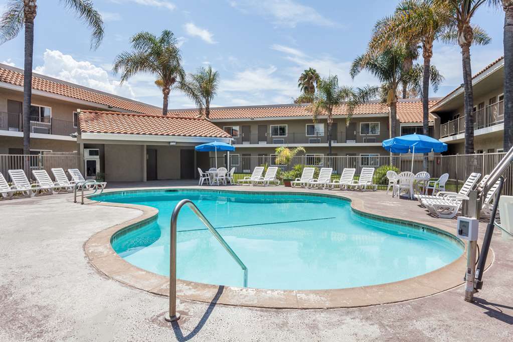 Travelodge By Wyndham Hemet Ca Kemudahan gambar